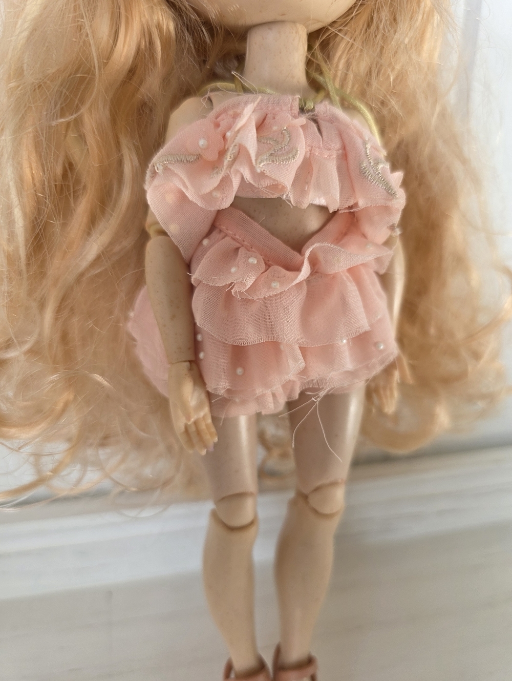Rainbow High Victoria Whitman Fashion Doll MGA Entertainment 10" - Picture 5 of 9